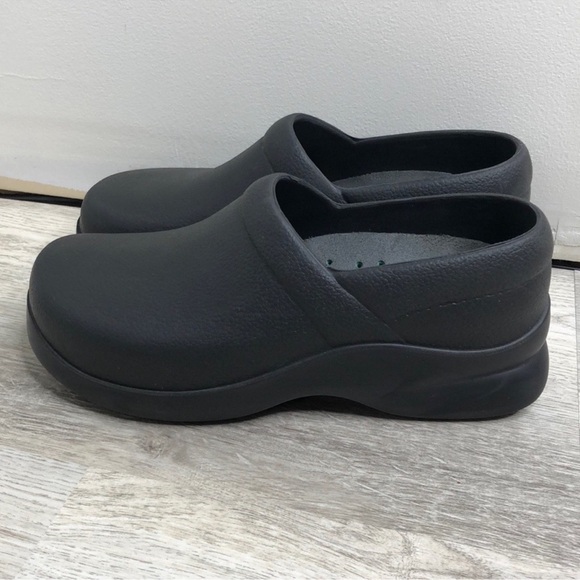 Klogs Bistro Rubber Slip-On Clog Platform Loafers - Picture 3 of 8